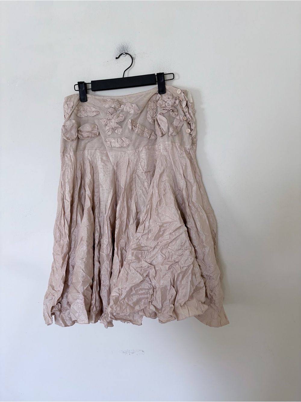 Vintage y2k beige or mastic-toned, crinkled midi/maxi skirt